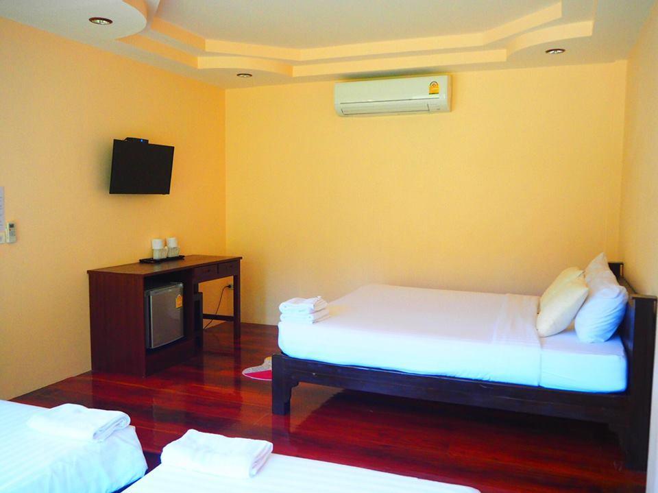 Bansuansiriwat Hotel Ban Tak Luaran gambar